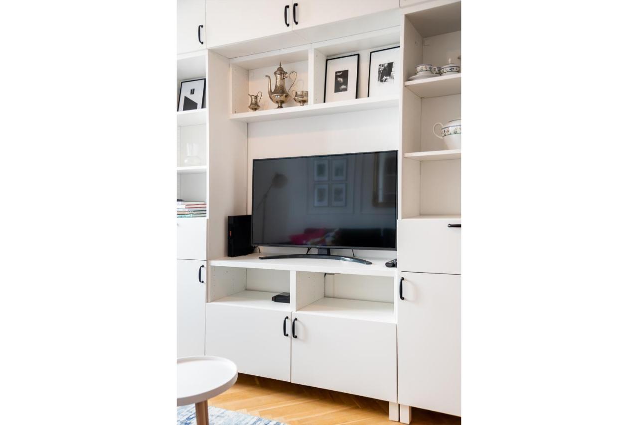 Chlodna Innovative Apartment Warsaw